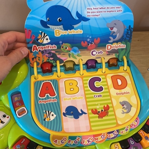 Like new v tech touch and teach sea turtles - Picture 3 of 7